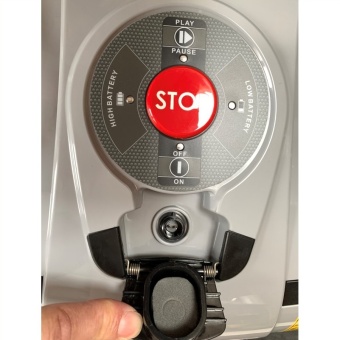 Робот-газонокосилка Wiper Blitz X4